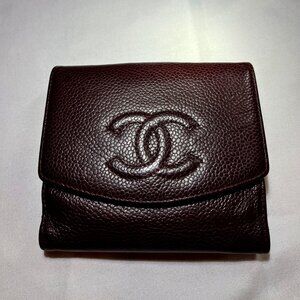 CHANEL 100% Leather Caviar Skin Large CC Logo Wallet